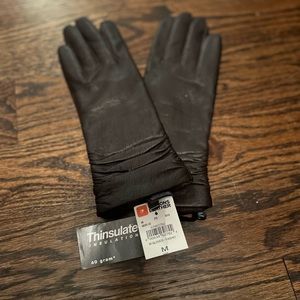 Wilson’s leather thinsulate gloves